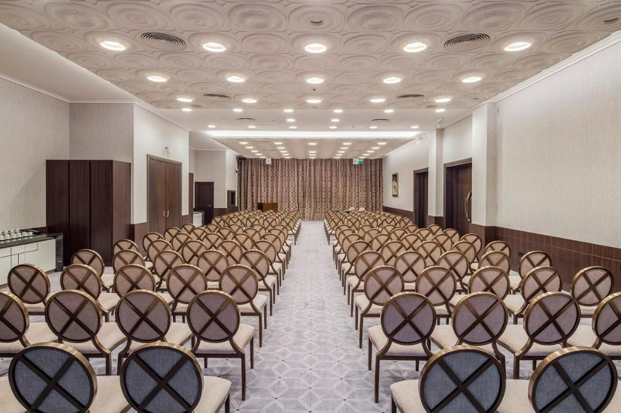 Hilton Podgorica Crna Gora Hotel Exterior photo The main conference room
