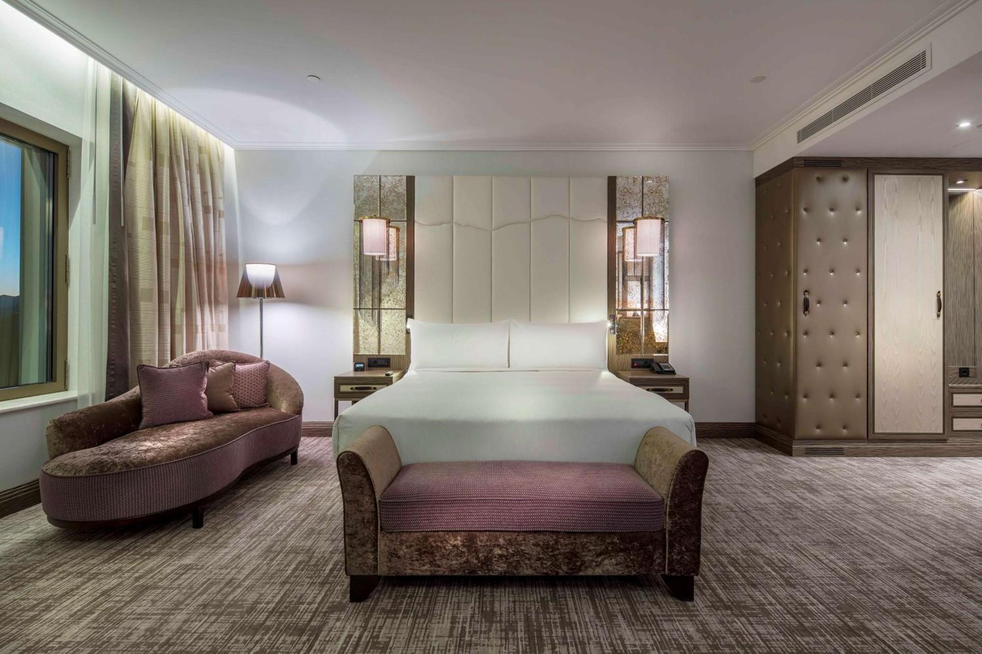 Hilton Podgorica Crna Gora Hotel Exterior photo A bedroom at The Hari
